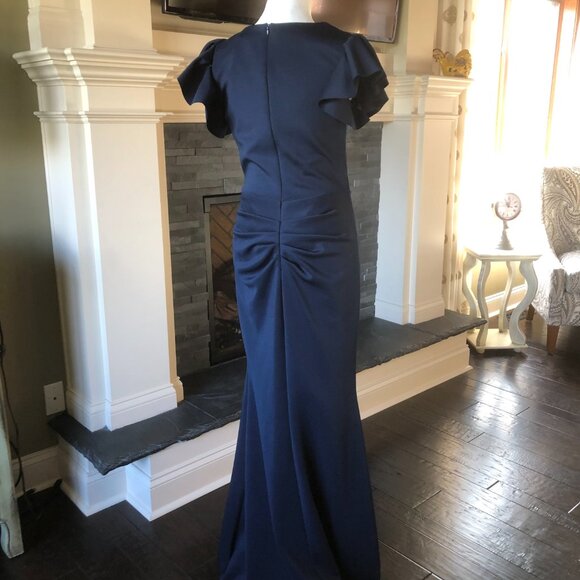 NWT XSCAPE Size 4 Pleated Ruffled Evening/Bridal Gown Midnight Blue - Picture 5 of 9